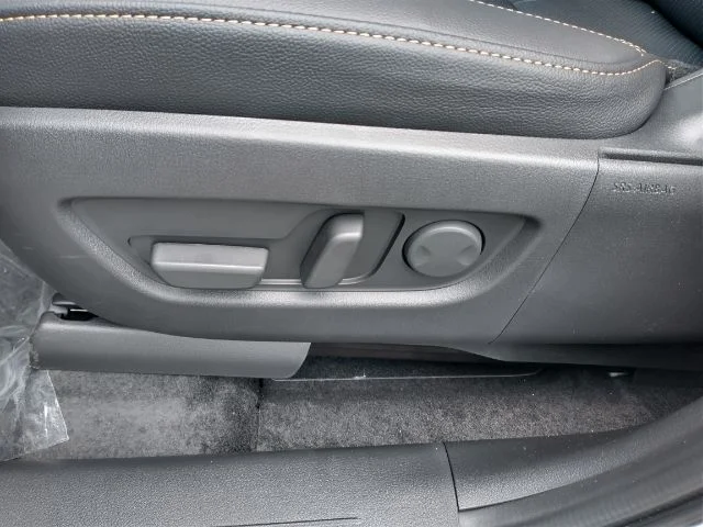Certified Used 2025 White Mazda Premium image 17