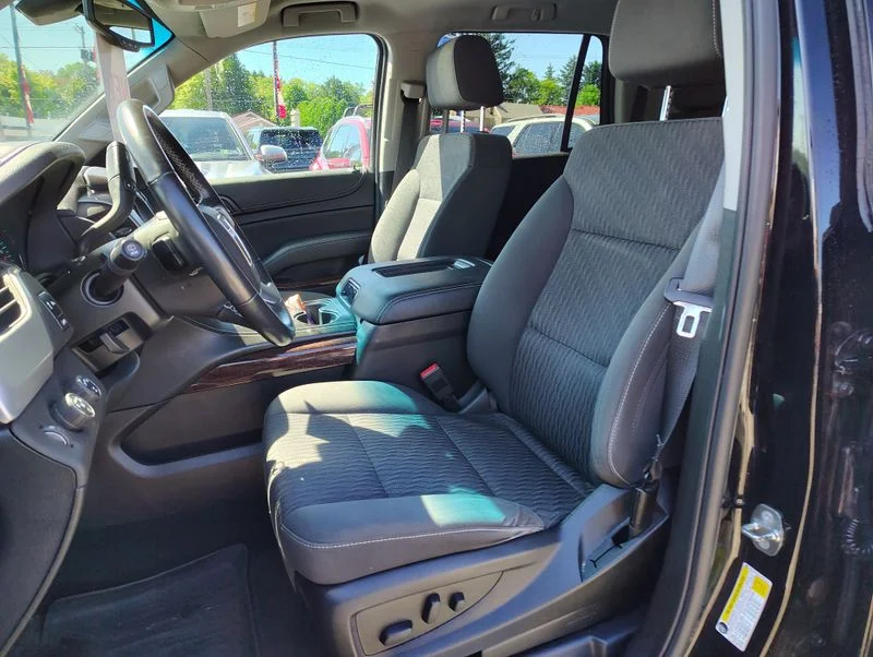Used 2018 Black GMC SLE image 10