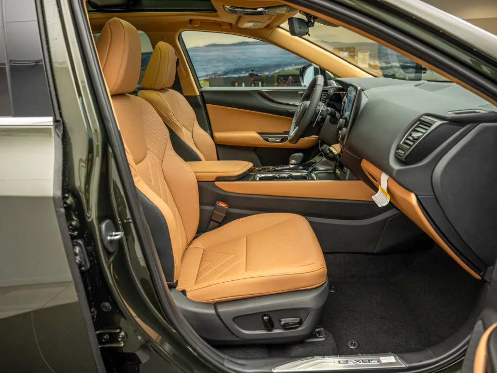 New 2026 Nori Green Pearl Lexus LUXURY AWD image 35