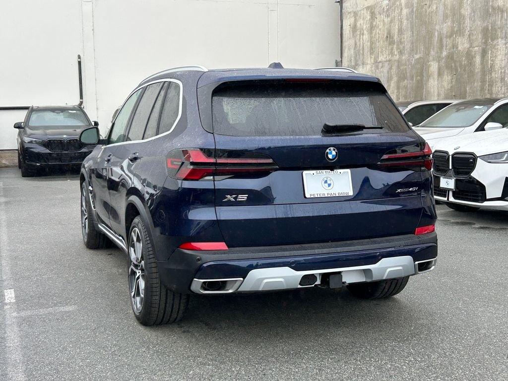 New 2026 Tanzanite Blue II Metallic BMW xDrive40i image 3