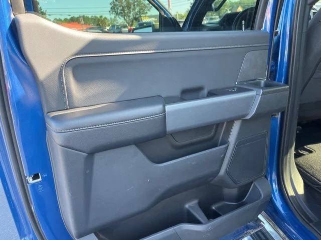 Used 2024 Blue Ford XLT image 10