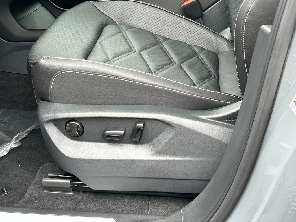 New 2026 Gray Volkswagen 2.0T SE w/Technology image 16