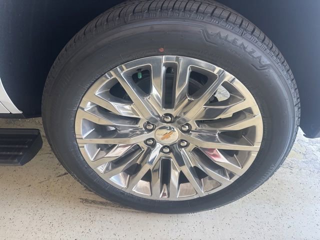New 2026 Polar White Tricoat Chevrolet High Country image 31