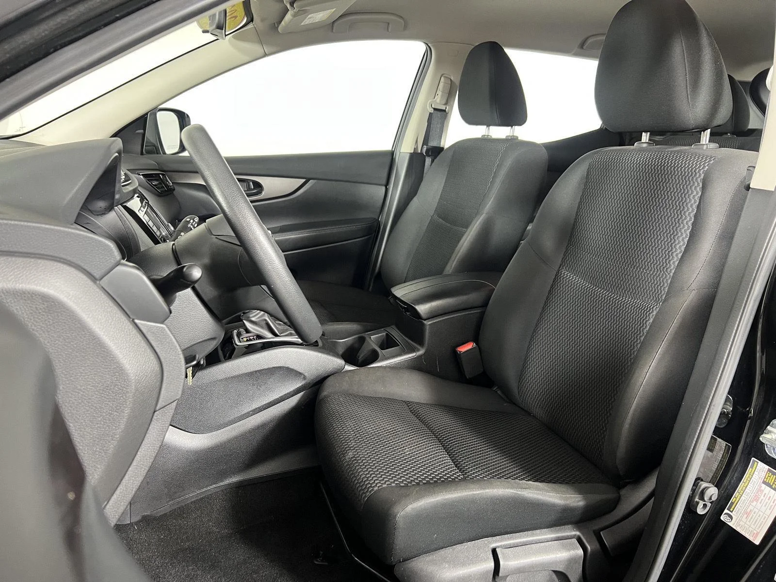 Used 2021 Magnetic Black Pearl Nissan S image 12