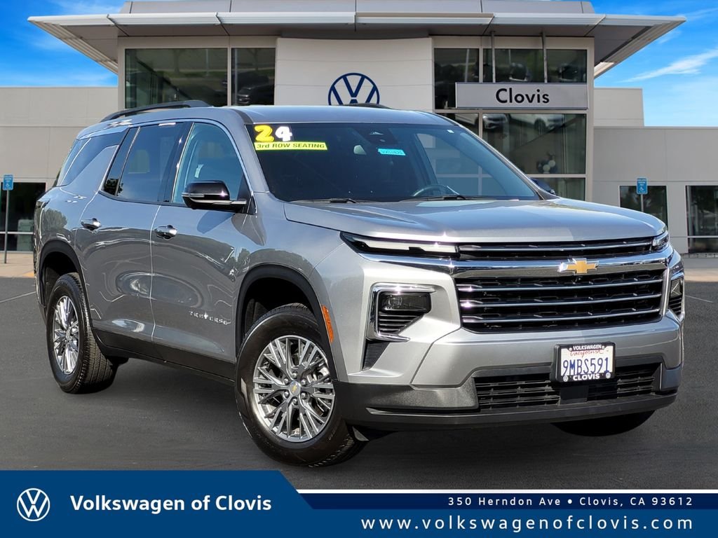 2024 Chevrolet Traverse FWD LT's photo