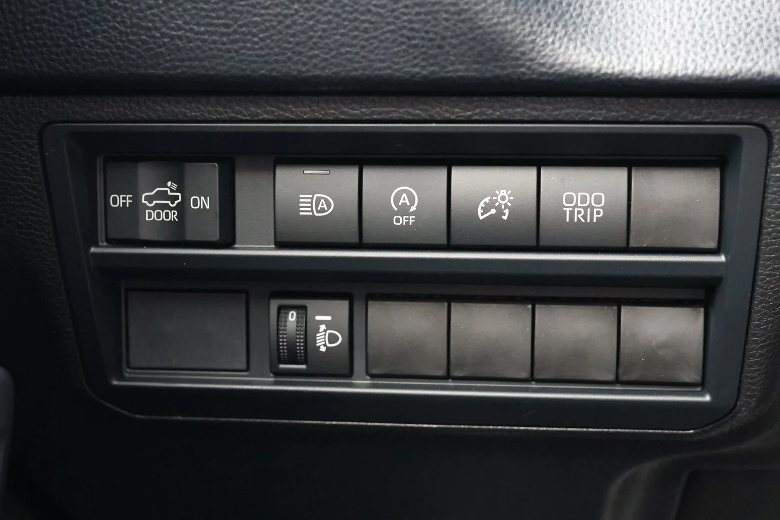 2026 Toyota Tundra SR5 - Photo 21