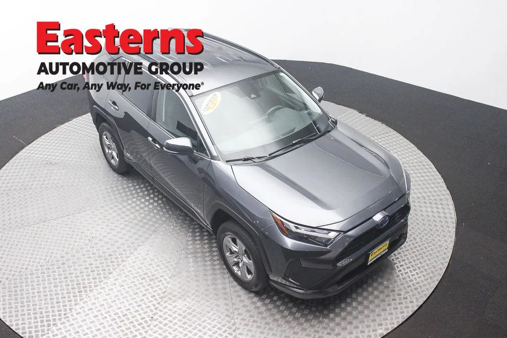 Used 2023 Gray Toyota LE image 3