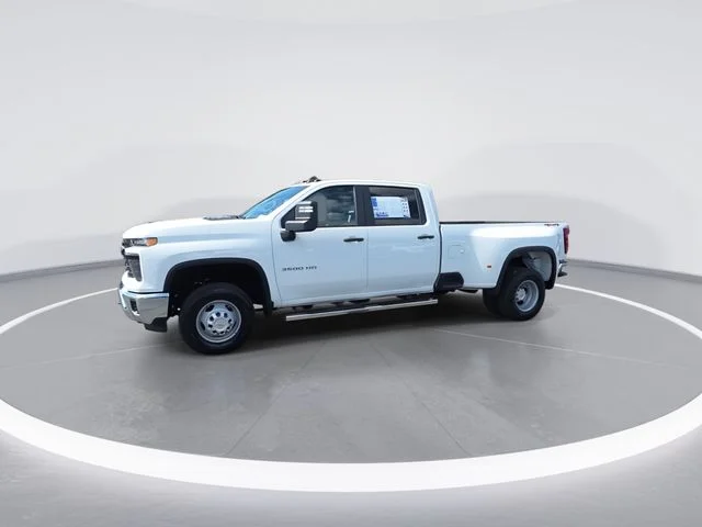Used 2024 White Chevrolet Work Truck image 4