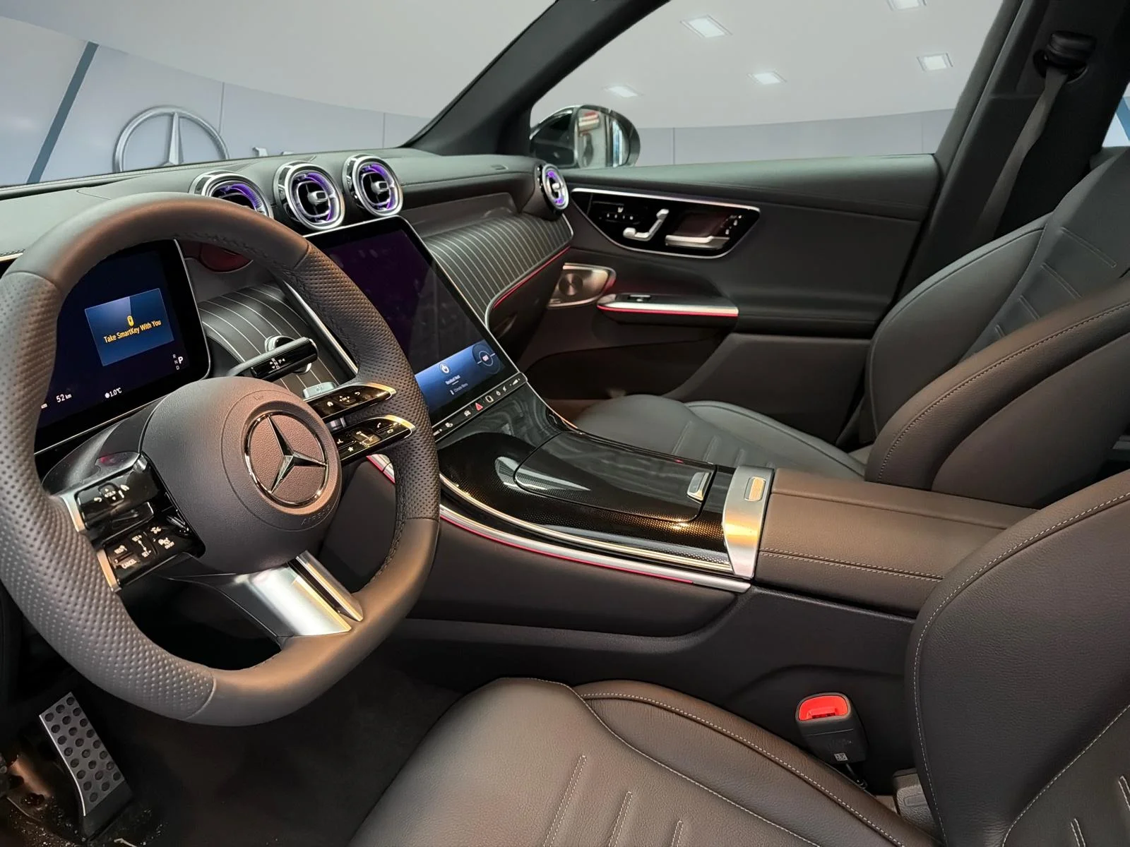 New 2026 White Mercedes-Benz 300 4matic Suv image 11