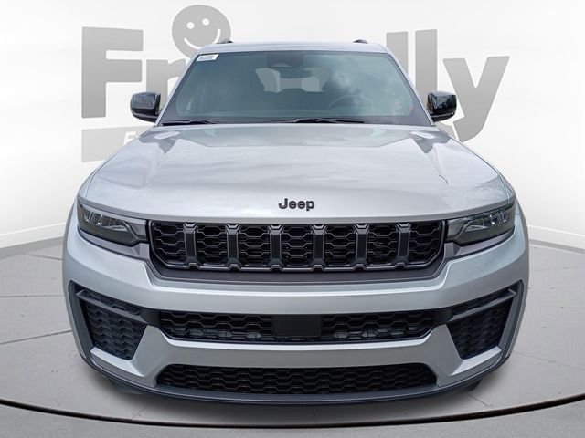 New 2026 Silver Zynith Jeep Altitude image 2
