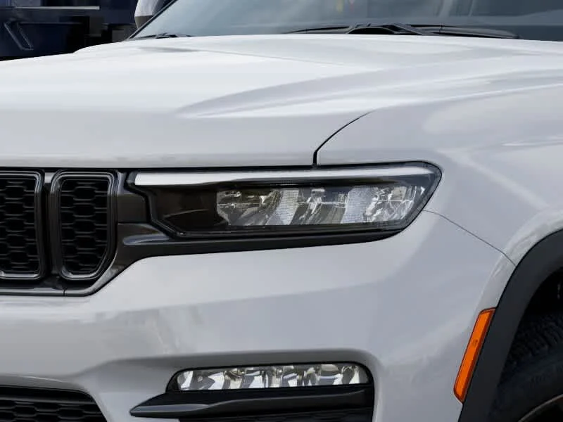 New 2025 Bright White Clearcoat Jeep Limited image 10