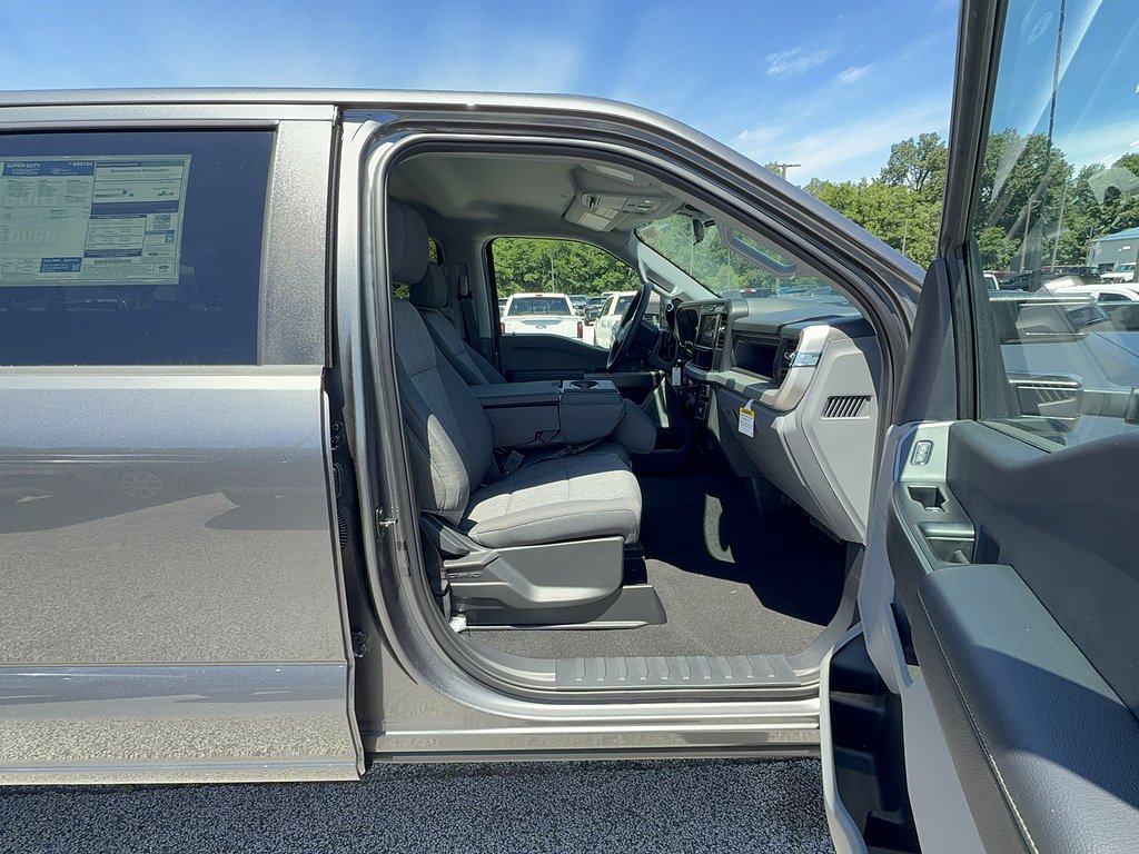 New 2026 Carbonized Gray Metallic Ford F-250® XL image 21