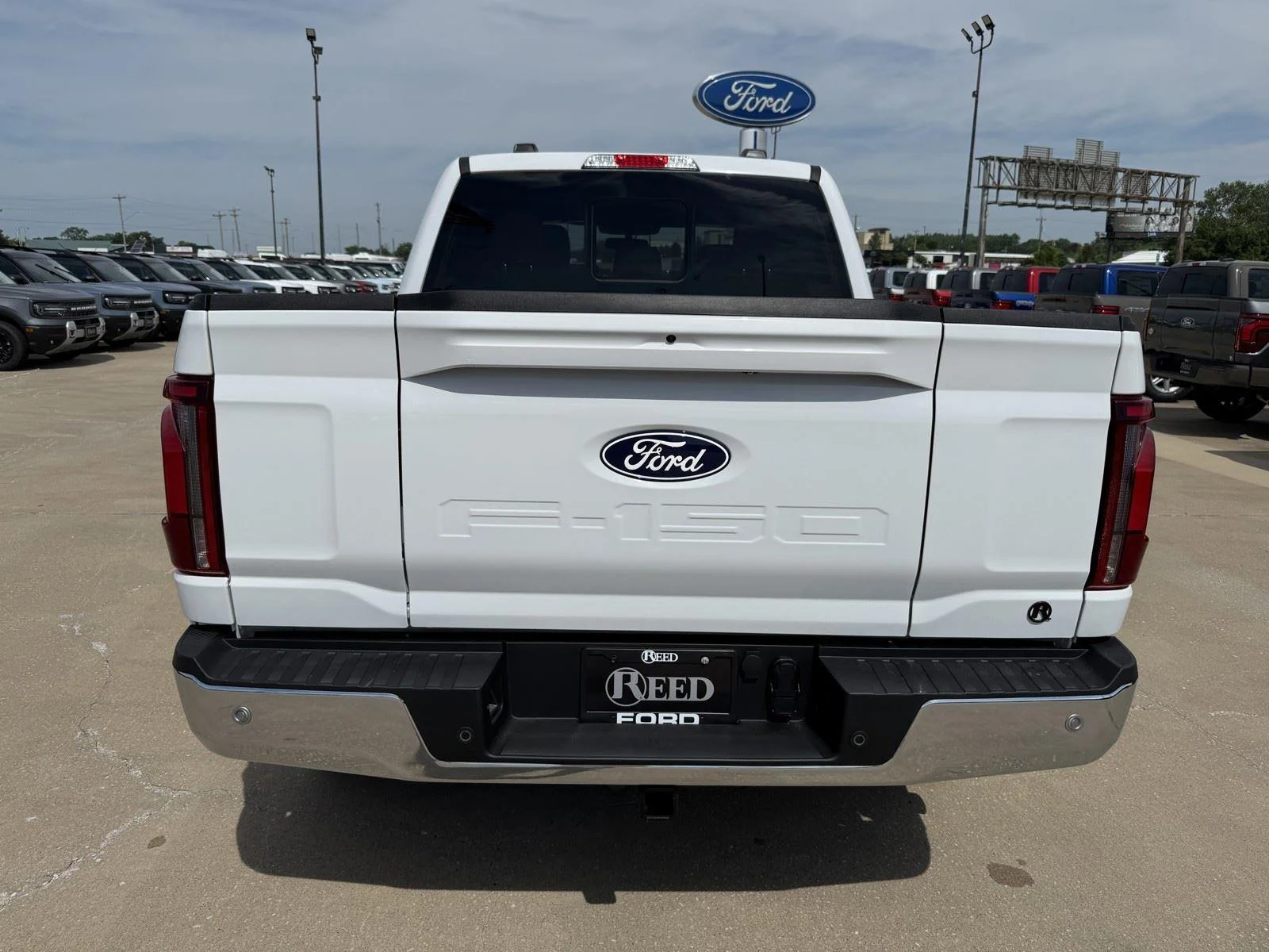 New 2026 Oxford White Ford Lariat® image 8