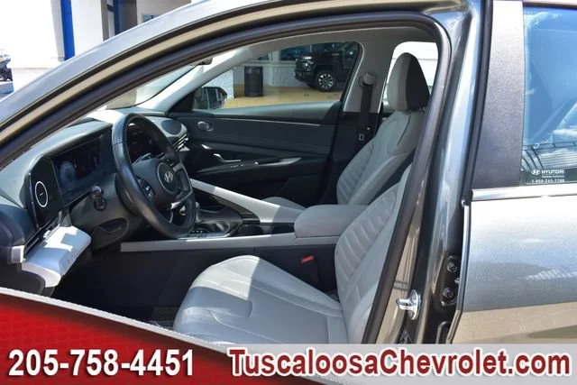 Used 2025 Amazon Gray Hyundai Limited image 19