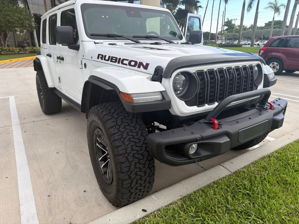 Used 2024 Bright White Clearcoat Jeep Rubicon X image 4