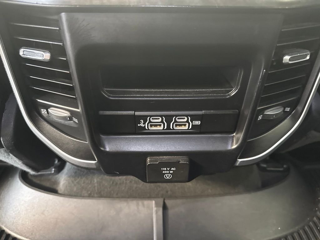Used 2020 Silver Ram Big Horn/Lone Star image 13