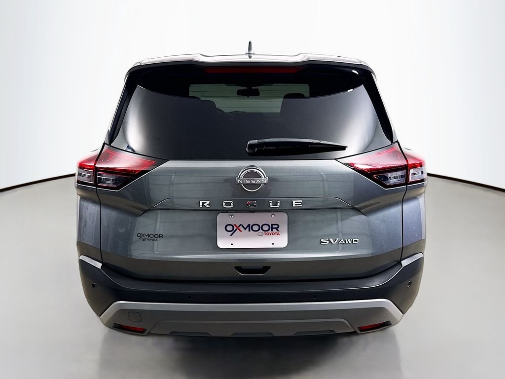 Used 2023 Gun Metallic Nissan SV image 6