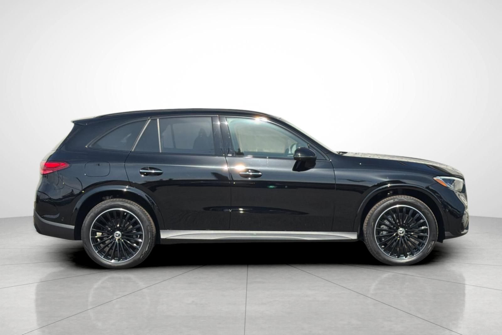 New 2026 Black Mercedes-Benz GLC 300 image 35