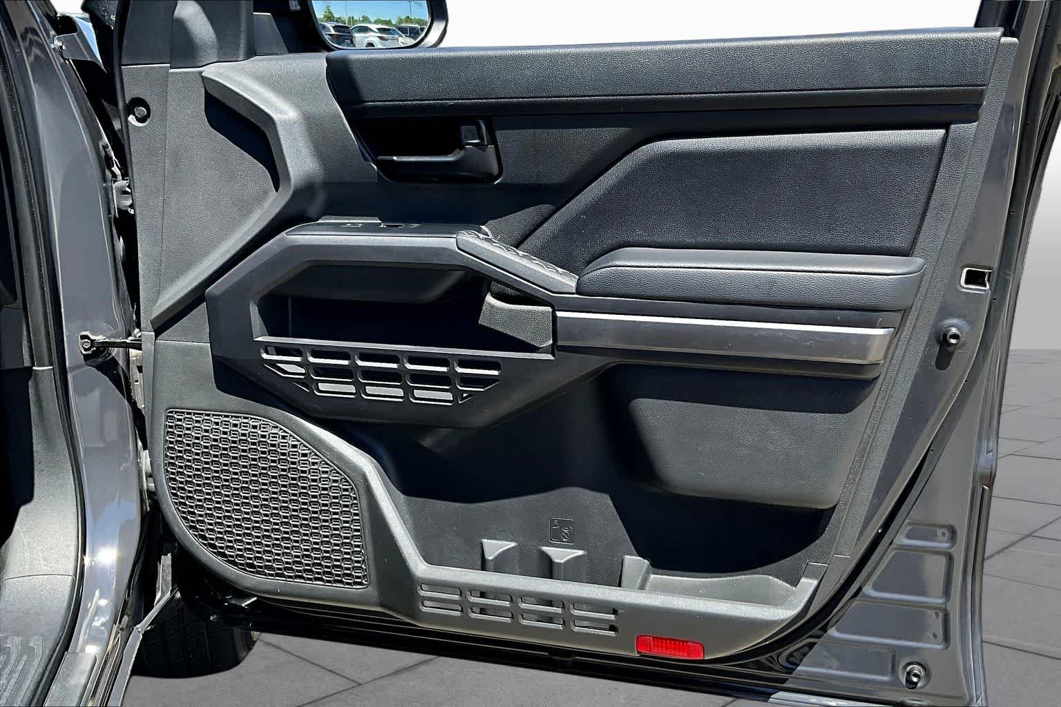 Used 2025 Underground Toyota SR5 image 21