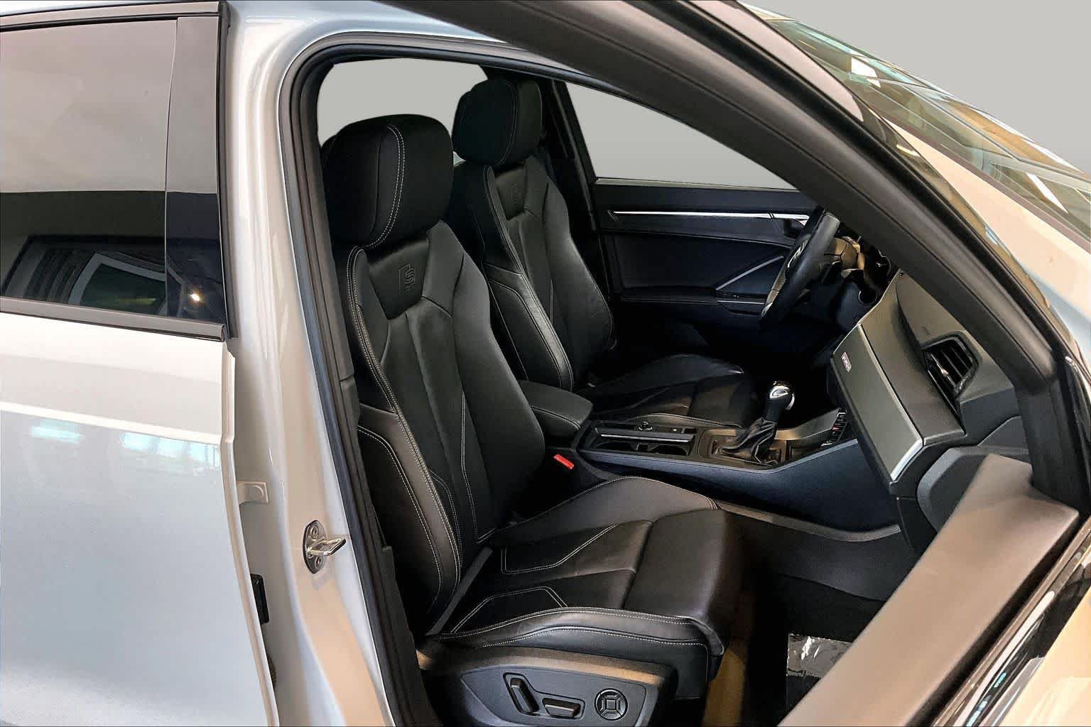 Used 2024 Glacier White Metallic Audi S line Premium Plus image 9