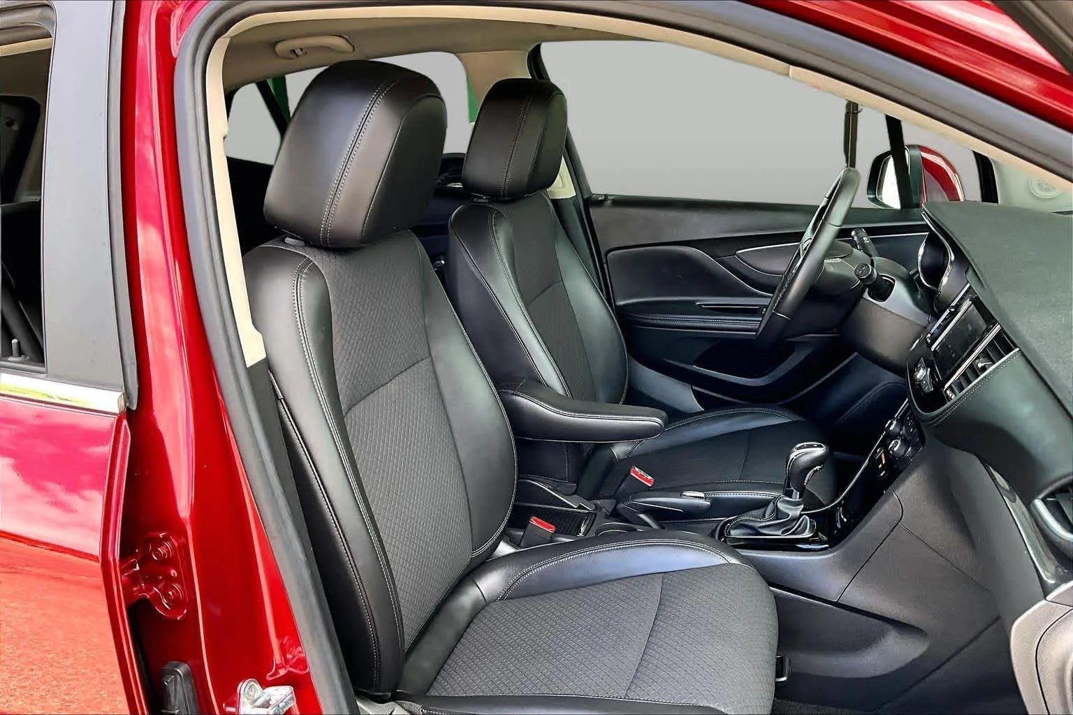 Used 2022 Cinnabar Metallic Buick Preferred image 8