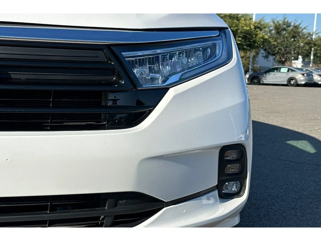 Used 2024 Platinum White Pearl Honda EX-L image 54
