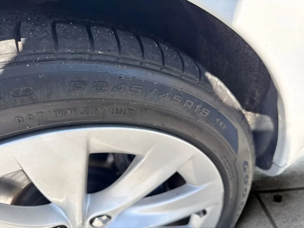 Used 2017  Tesla 75 image 24