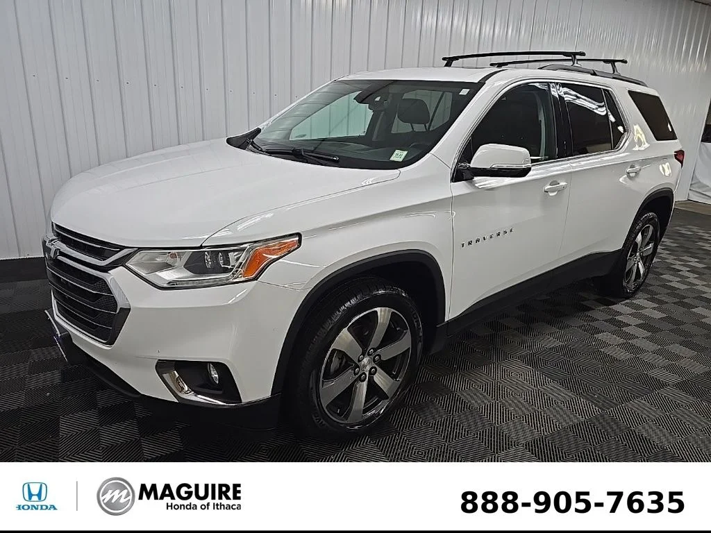 Used 2019 Summit White Chevrolet 3LT image 8