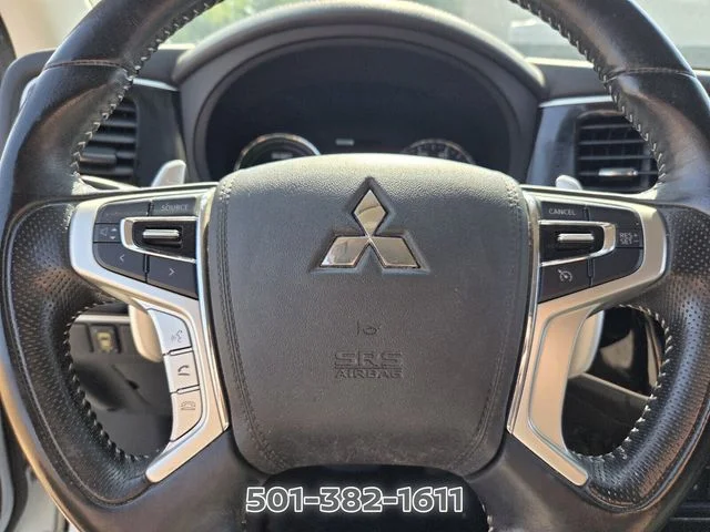 Used 2018 White Mitsubishi SEL image 26