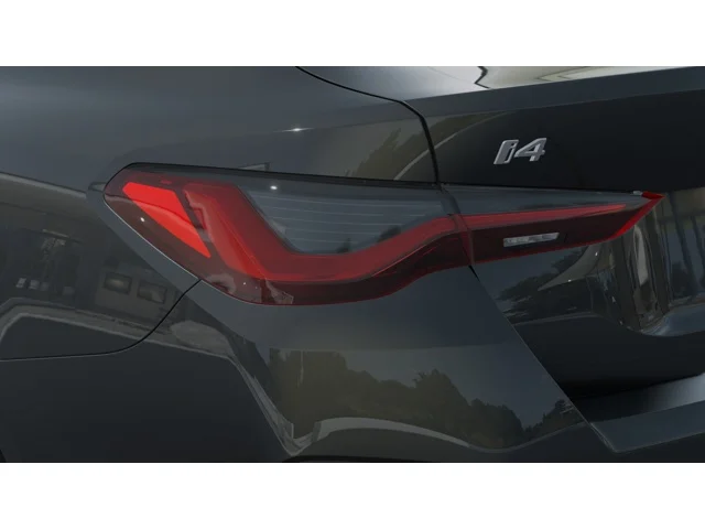 New 2026 Dravit Grey Metallic BMW xDrive40 image 8