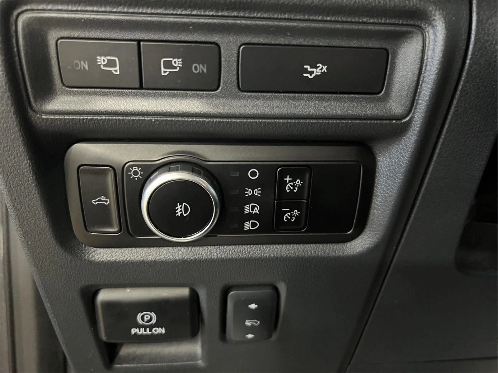 Used 2023 Carbonized Gray Ford LARIAT image 18