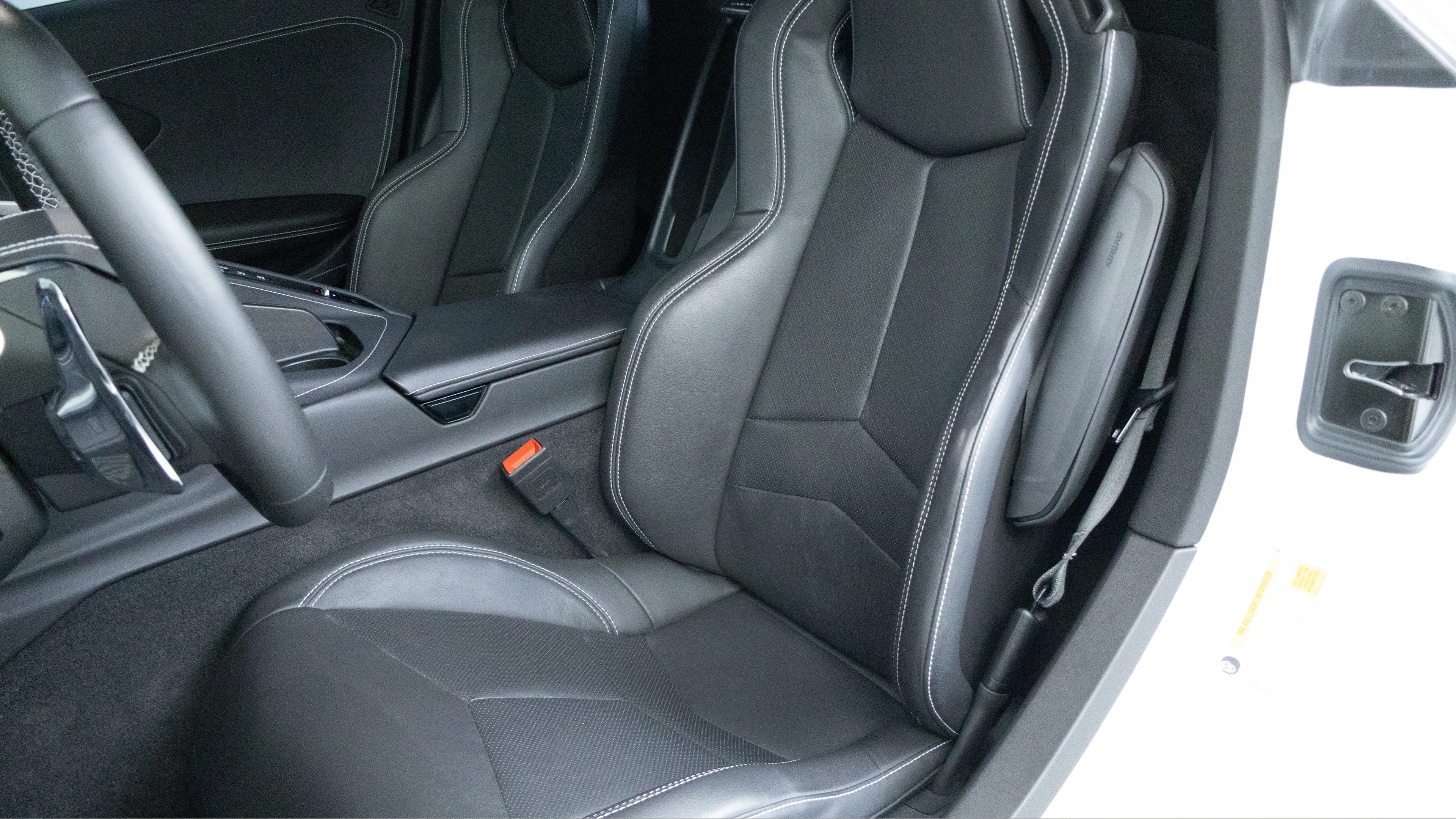Used 2025 Arctic White Chevrolet 1LT image 12