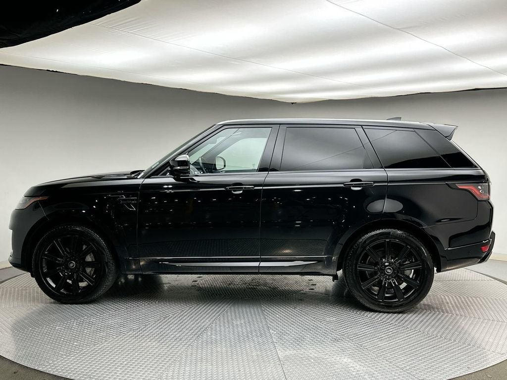 Used 2022 Santorini Black Metallic Land Rover HSE Silver Edition image 10