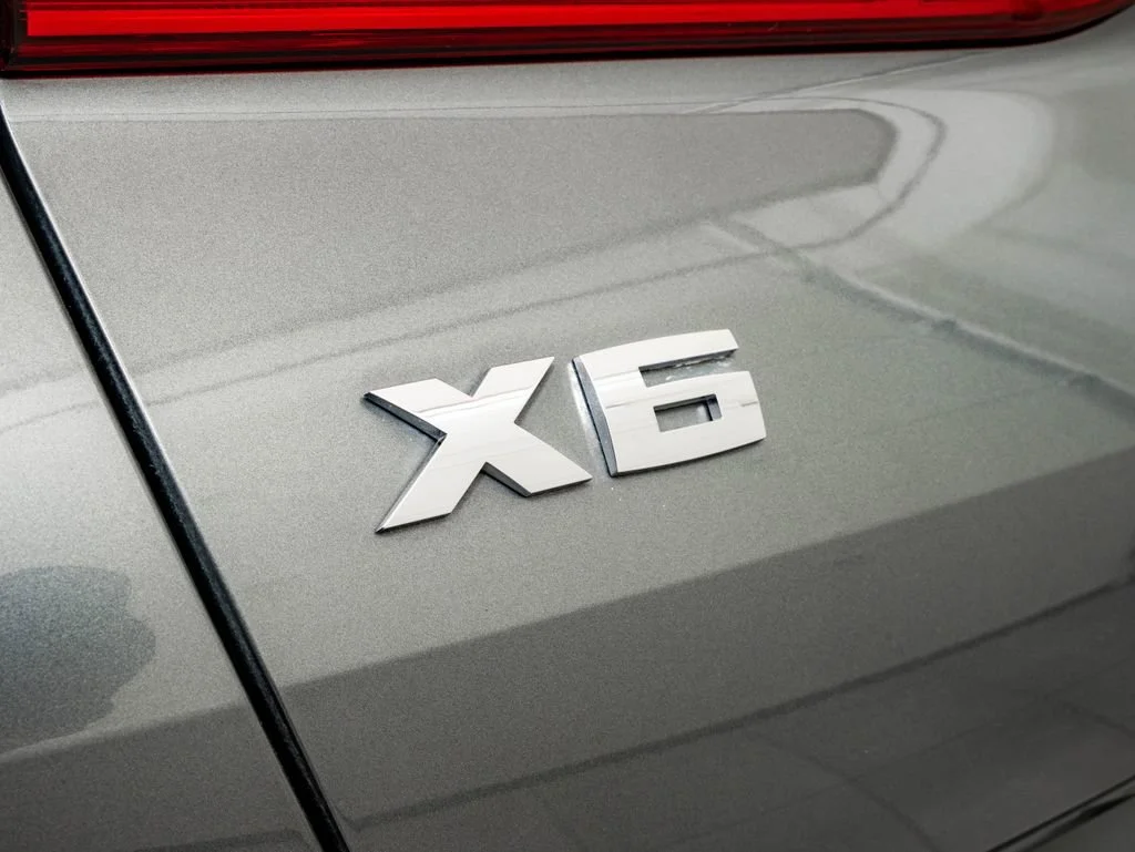 Used 2024 Skyscraper Grey Metallic BMW M60i image 18
