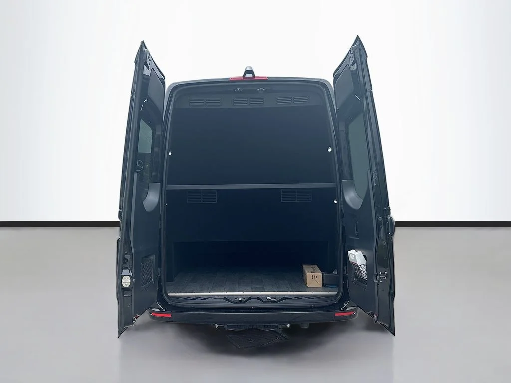 New 2025  Mercedes-Benz 15 Passenger Sliding Door image 9