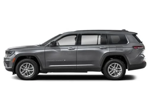 Used 2025 Gray Jeep Laredo image 2