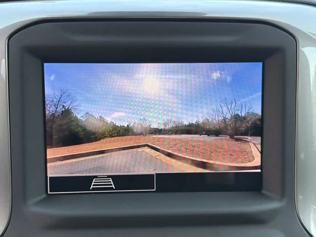 New 2026 Summit White GMC Pro image 28