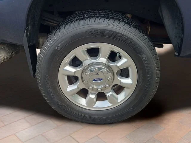 Used 2015 Blue Ford Lariat image 24