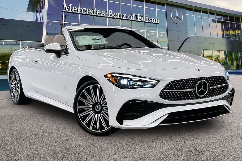 2026 Mercedes-Benz CLE CLE 450 4Matic Cabriolet's photo