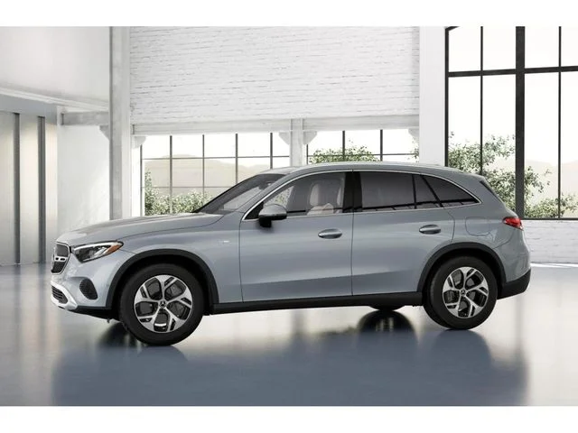 Used 2026 Silver Mercedes-Benz GLC 350e image 38