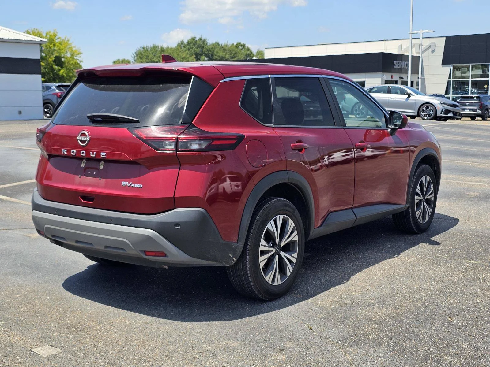 Used 2023 Scarlet Ember Tintcoat Nissan SV image 7