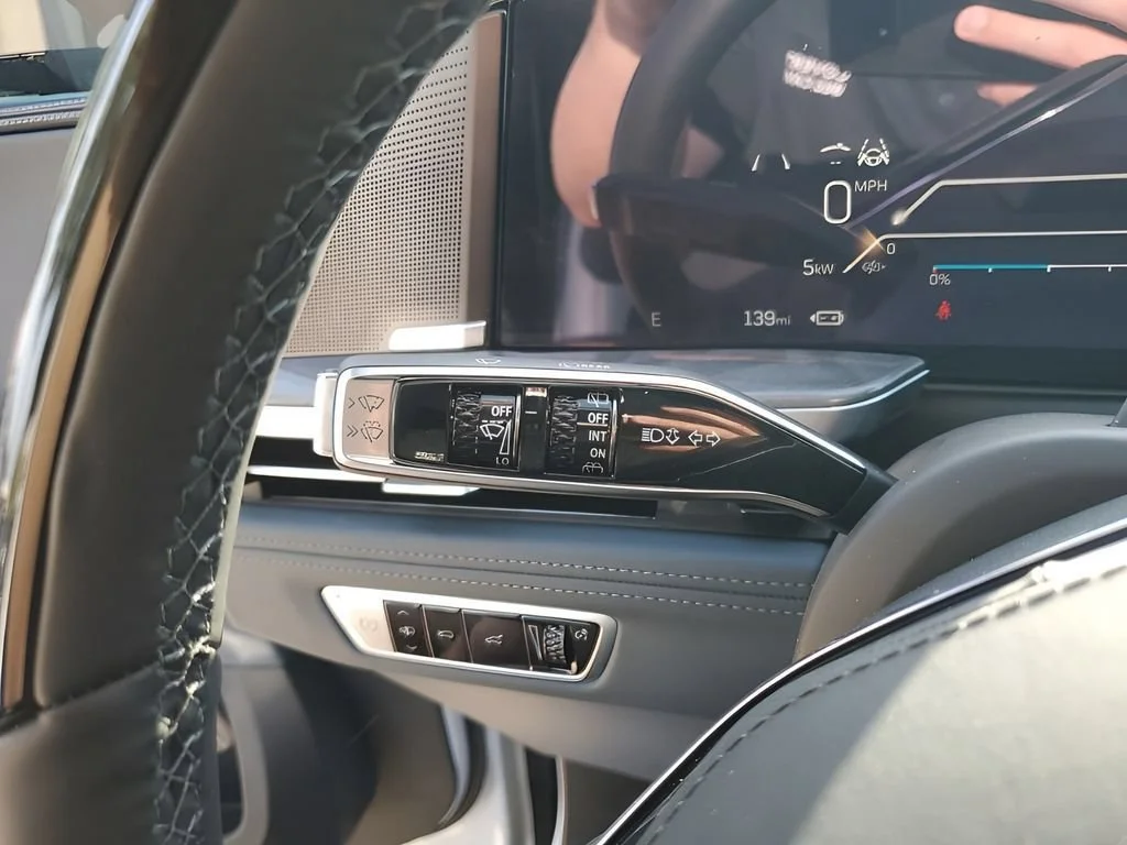 2026 Cadillac Escalade IQL Premium Sport - Photo 45