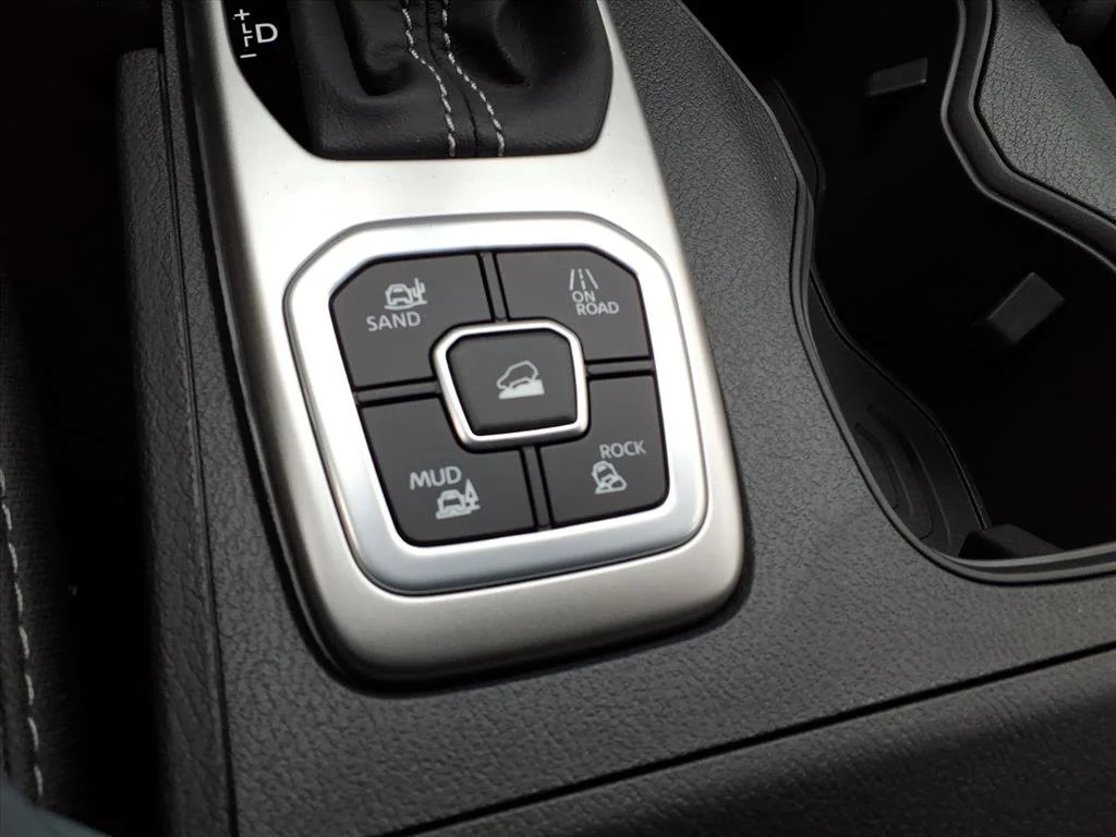 2026 Nissan Frontier SV - Photo 10