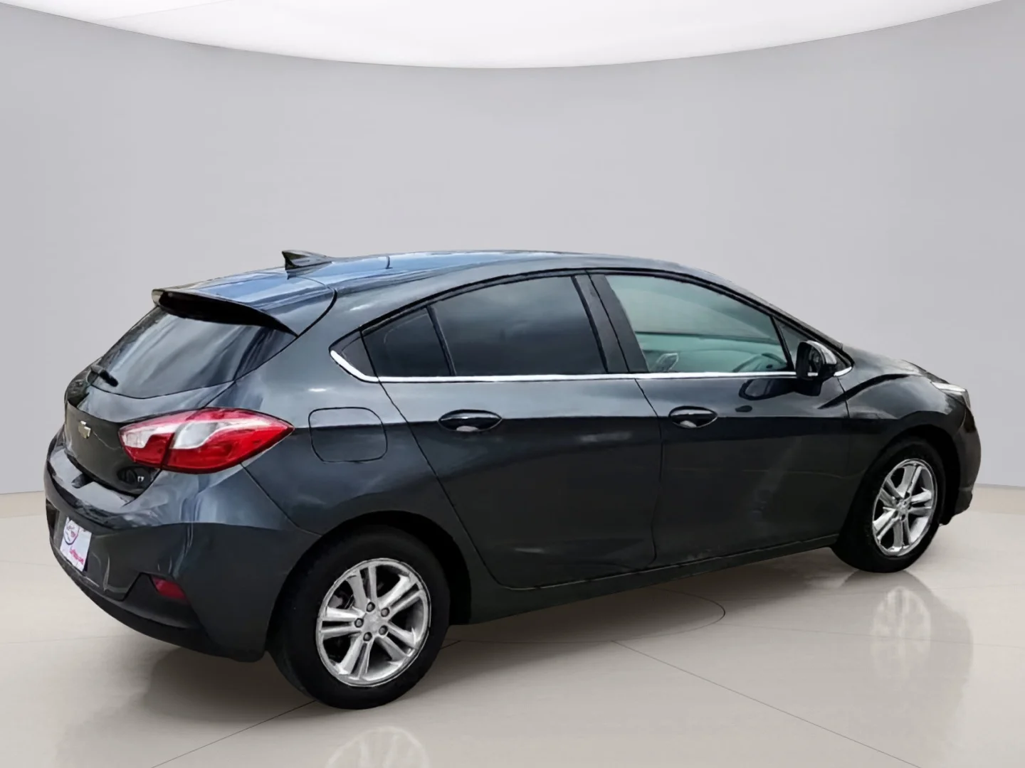 Used 2017 Gray Chevrolet LT image 7