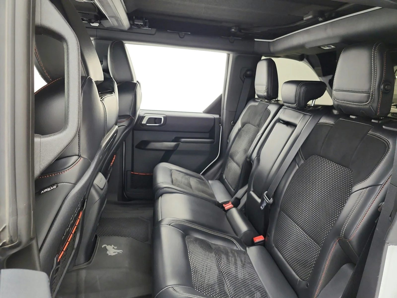 Used 2023 Oxford White Ford Raptor 4 Door Advanced 4x4 image 15