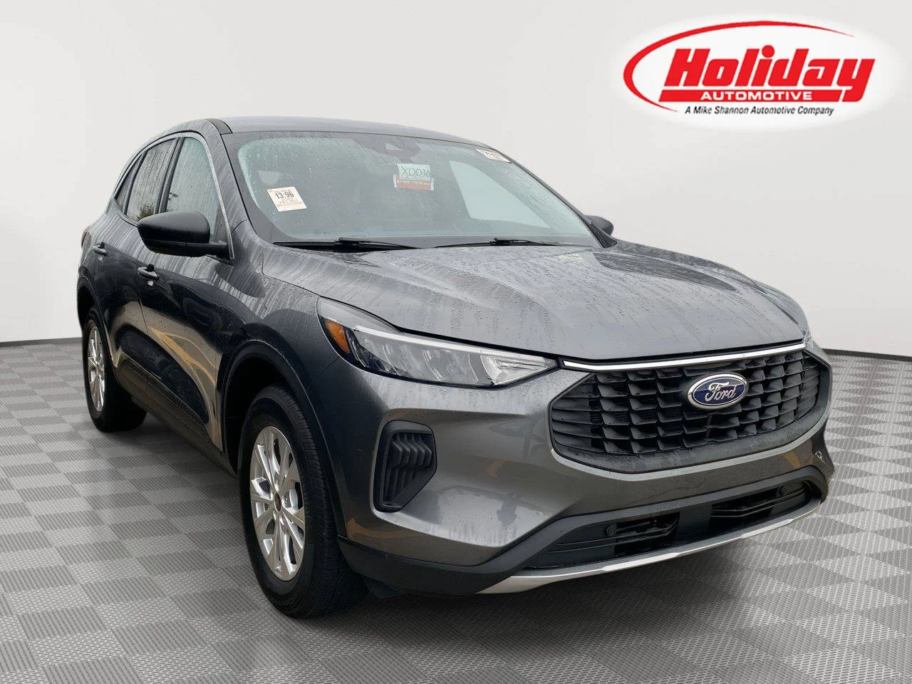 Used 2024 Gray Ford Active image 1