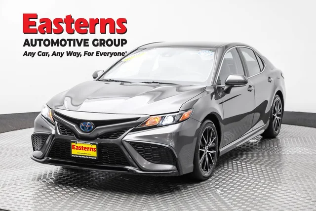 2023 Toyota Camry Hybrid SE