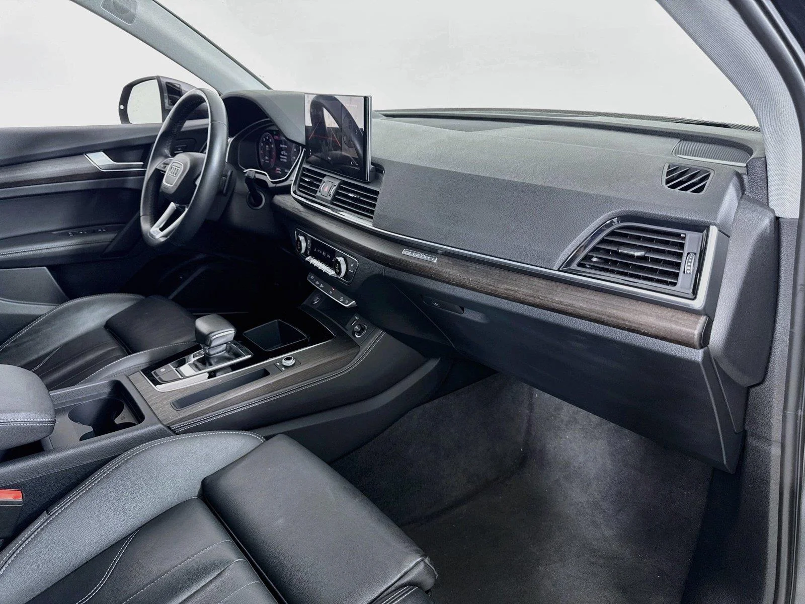 Used 2024  AUDI PREMPLS image 30