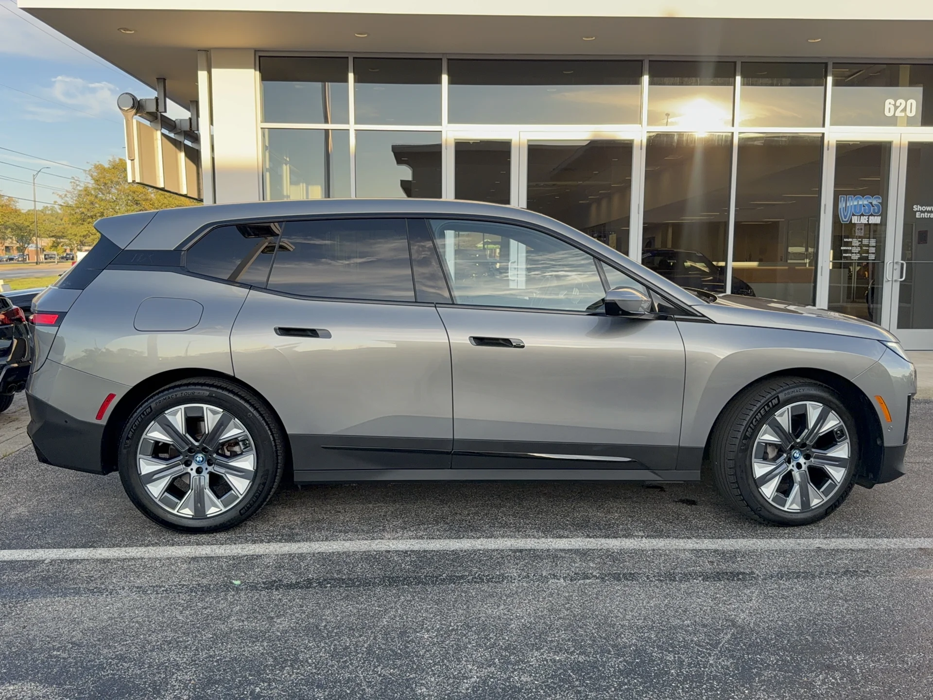 Certified Used 2024 Oxide Grey Metallic BMW xDrive50 image 2