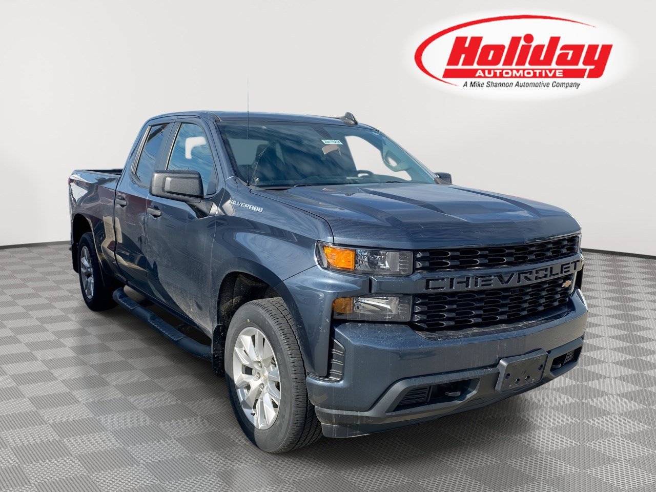2020 Chevrolet Silverado 1500 Custom 4X4 Double Cab Std Box's photo